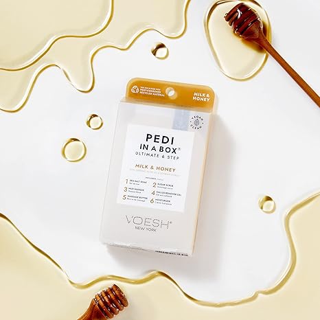 Voesh Honey Oatmilk Pedi Kit